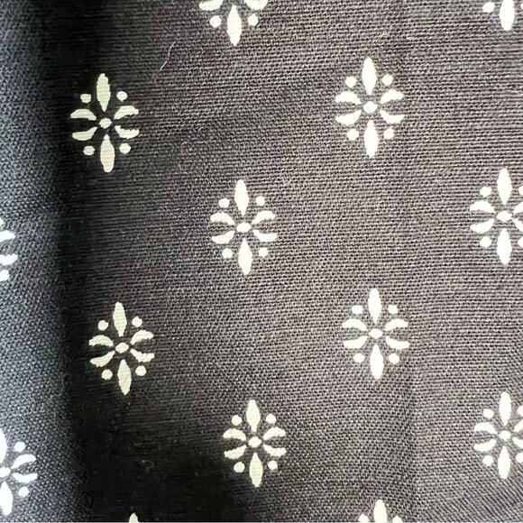 White House Black Market black and white casual chino dress pants size 6 B96 - Picture 2 of 4